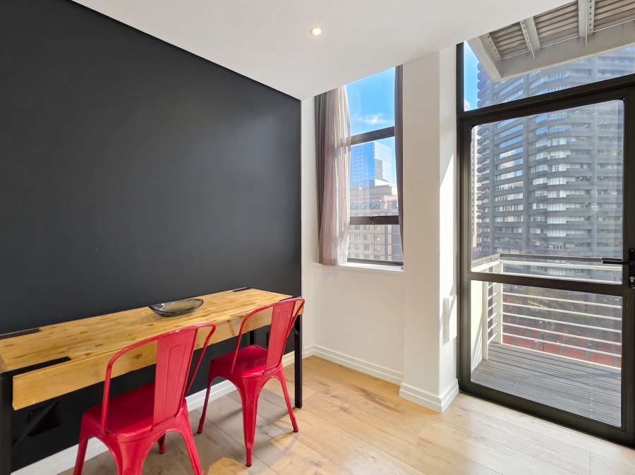 1 Bedroom Property for Sale in Cape Town City Centre Western Cape